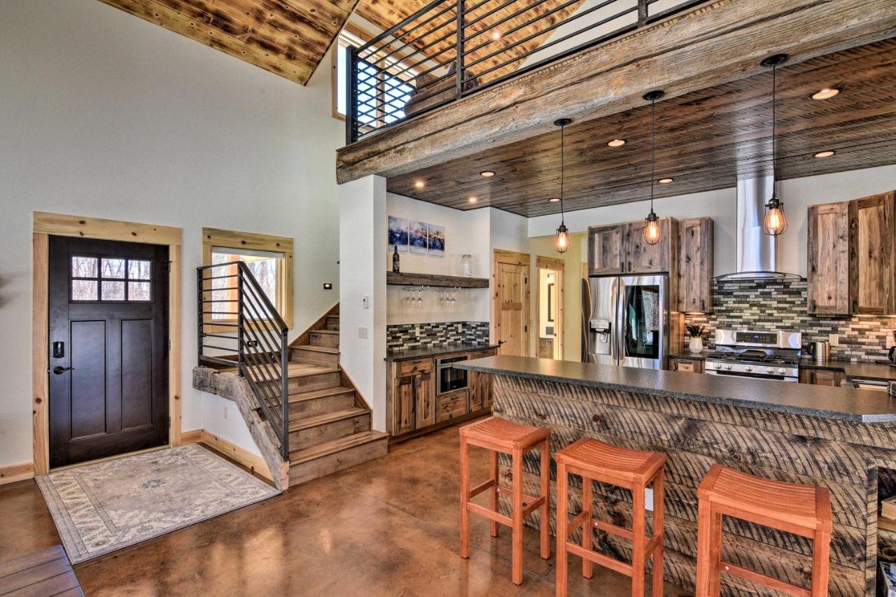 Riverfront Home With Bbq 2 Mi To Downtown Gunnison! Ngoại thất bức ảnh