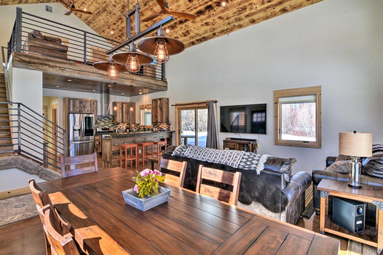 Riverfront Home With Bbq 2 Mi To Downtown Gunnison! Ngoại thất bức ảnh